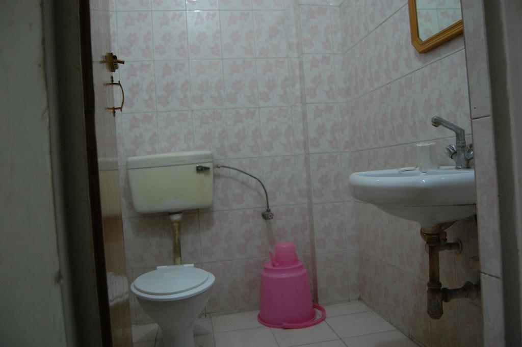 Puja Guest House Varanasi Zimmer foto