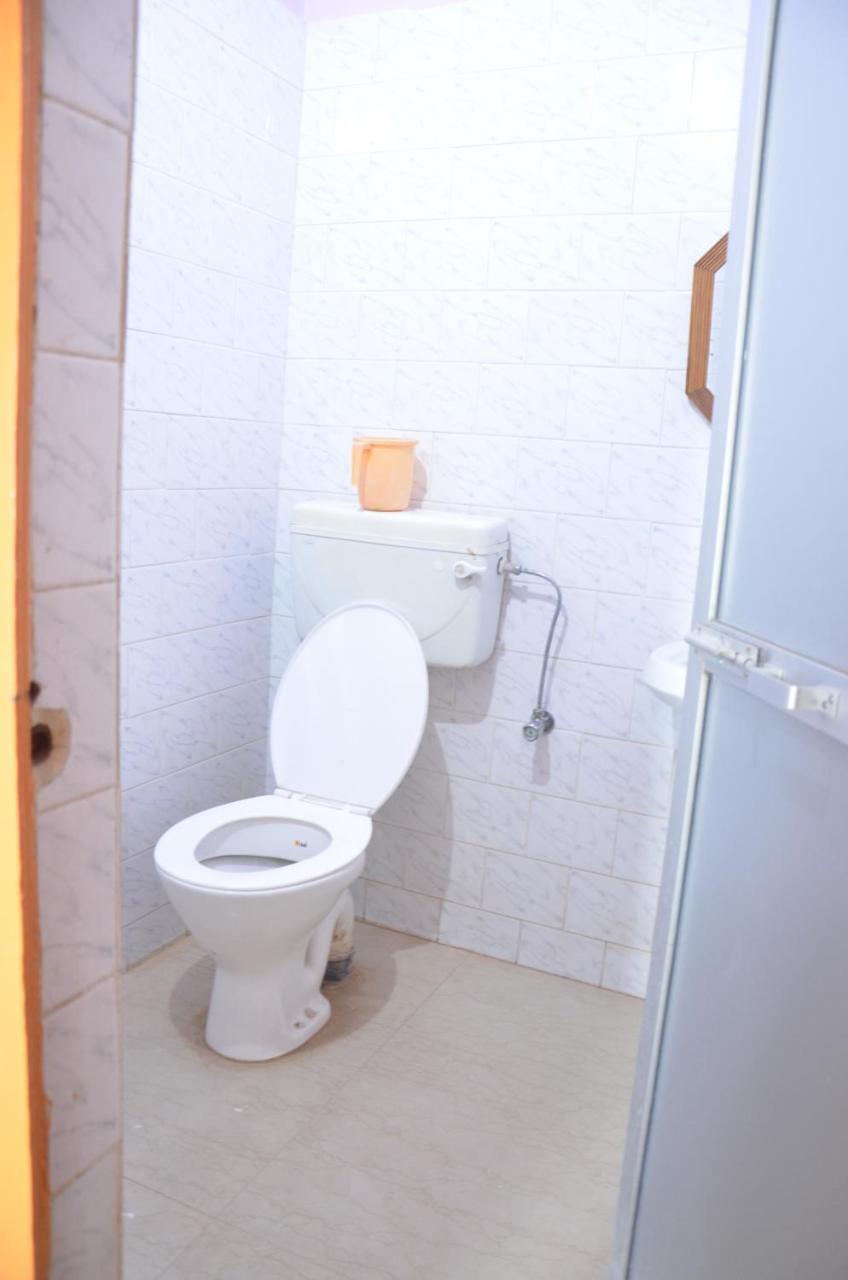 Puja Guest House Varanasi Exterior foto