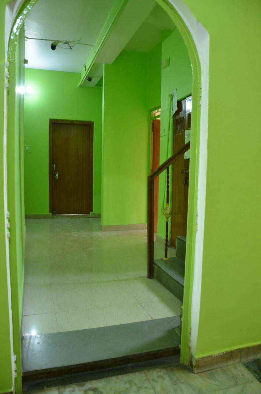 Puja Guest House Varanasi Exterior foto